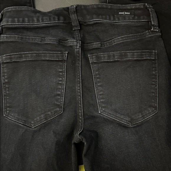 Liverpool Denim - 606.  Liverpool Women's Black High Rise Flare Jeans size 4-